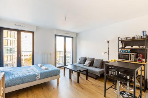 Galeriebild der Unterkunft GuestReady - Nice cosy studio with a balcony in Nanterre