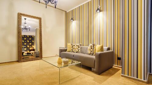 Ruang duduk di Relax in Style Boutique Villa