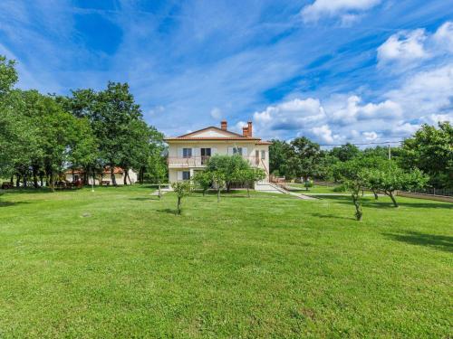 Apartment Macini-4 by Interhome