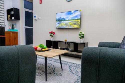 Φωτογραφία από το άλμπουμ του Unique 1-Bedroom Fully Furnished in Dodoma σε Ντοντόμα