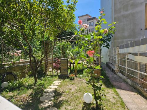 PRESTIGE casa vacanzeにある庭