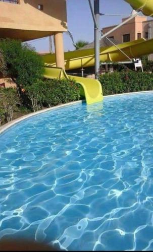 Kolam renang di atau dekat dengan قرية Dimora North Coast
