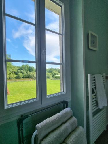 Posezení v ubytování gîte avec piscine et étang Sarrazac Dordogne