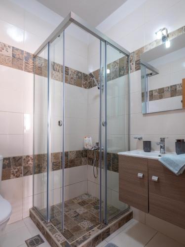 Onyx city center apartment 2 With Private Parking