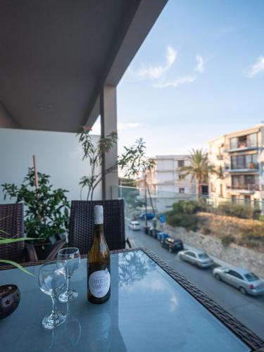 Onyx city center apartment 2 With Private Parking