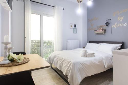 A comfortable small studio nearby Acropolis 201