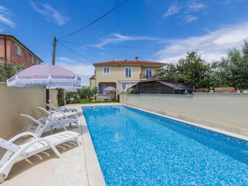 Apartment Apartment Gigi by Interhome