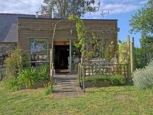 Holiday Home Wood love Home by Interhome