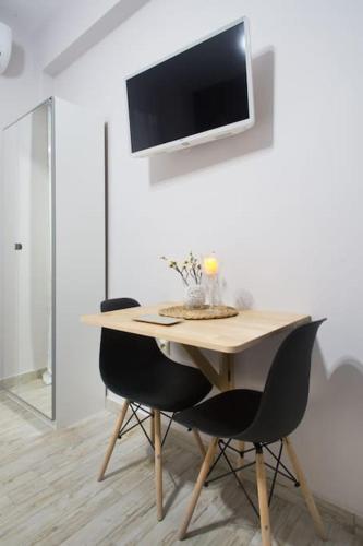 A comfortable small studio nearby Acropolis 202