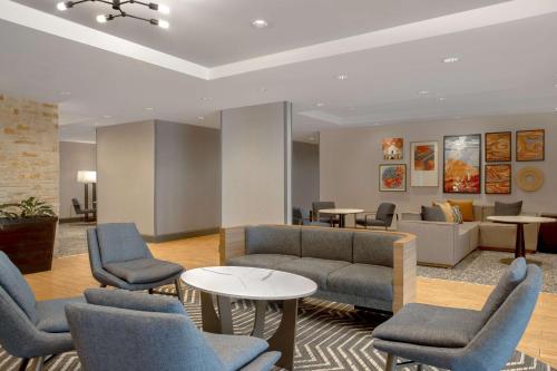 Homewood Suites by Hilton Lackland AFB/SeaWorld, TX Image