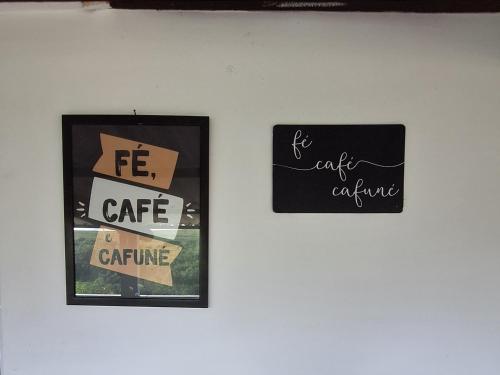 Pousada Maria Sara的证书、奖牌、标识或其他文件