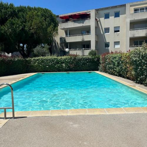 appartement terrasse et piscine