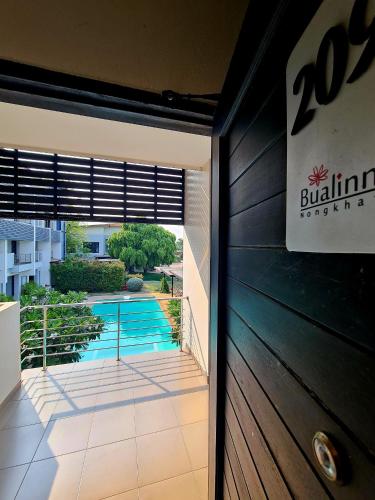 Bazén v ubytování Bualinn Resort nebo v jeho okolí