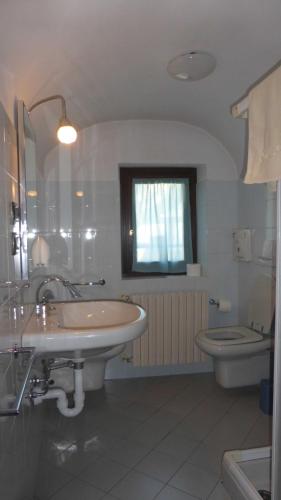 Koupelna v ubytování Casa Ciuca