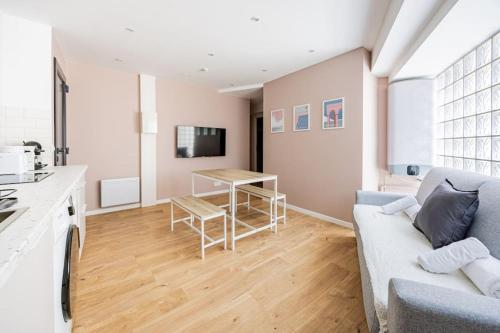Charme Parisien 6 Personnes, 2 chambres, 19ème