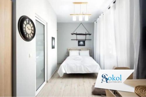 Small studio under Acropolis B!