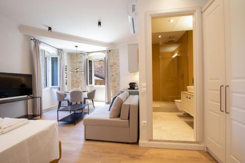 Kantouni Mpizi Suites by CorfuEscapes
