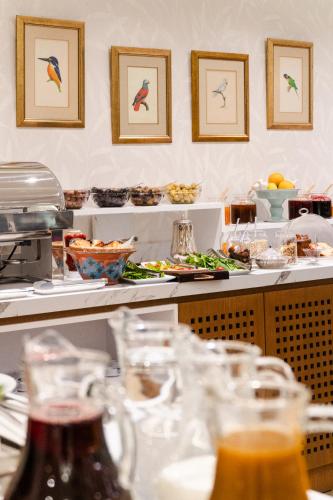 Mad på lejlighedshotellet eller i nærheden