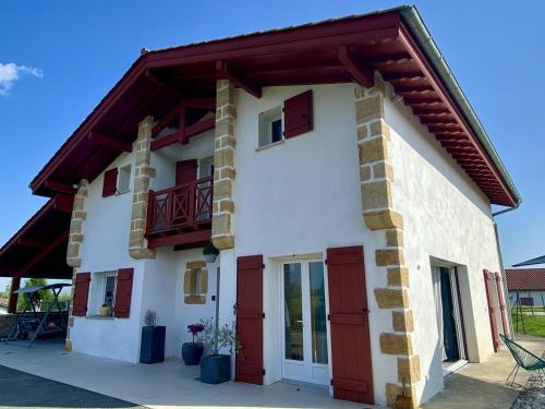 Maison de charme à Bardos, 6 pers, jardin, terrasse couverte, à 15 min de Bayonne - FR-1-495-138