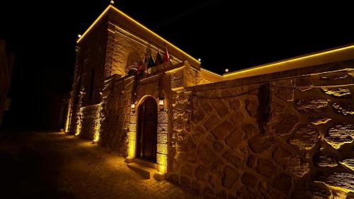 Gambar di galeri bagi Seyr-i asur di Midyat