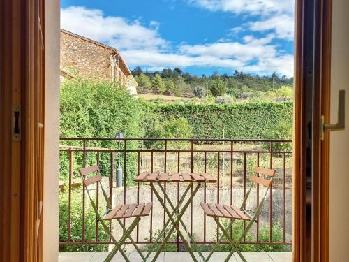 Maison sur la place du marché à St Chinian