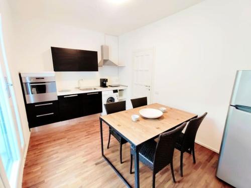 Gallery image of Bluemar Dolcecolle - Sea & Hill - 105mq con giardino in Gabicce Mare