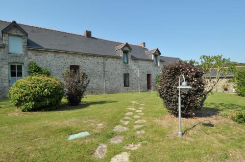 Κήπος έξω από το Gite Vert Maison Bretonne