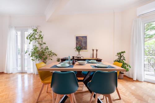 Φωτογραφία από το άλμπουμ του Edem Beach Apartment by Alimos Marina - Athenian Homes στην Αθήνα
