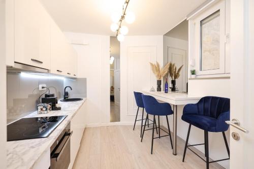 De Clave Luxury Apartment