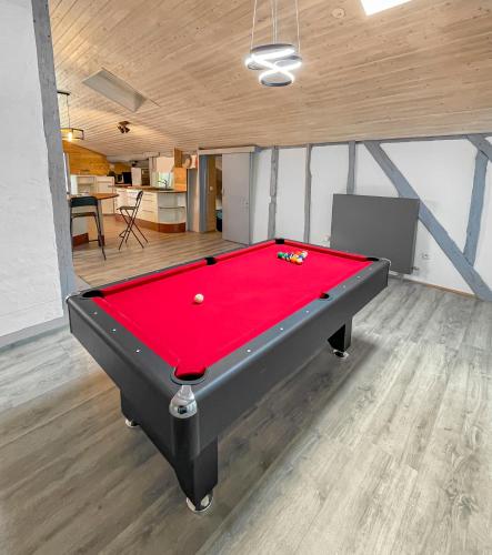 Photo de la galerie de l'établissement Villa à Isturits avec Piscine, billard, ping pong, à Isturits