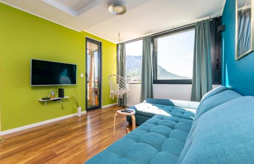 Luxury 4 star, amazing view apartment with free parking