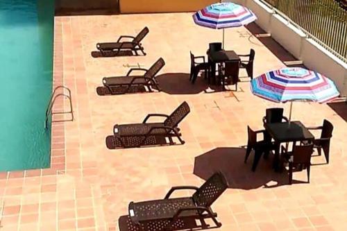 Πισίνα στο ή κοντά στο The Refuge#3 Lovely 2 BR-Apt pool & good vibes