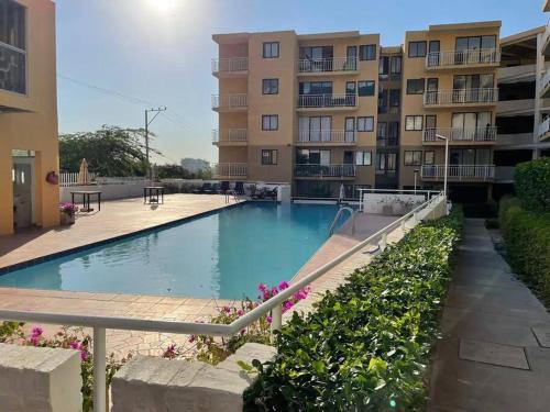 Πισίνα στο ή κοντά στο The Refuge#3 Lovely 2 BR-Apt pool & good vibes