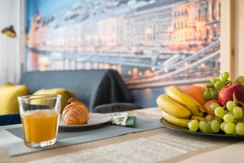 NEWLY RENOVATED!!! - Modern apartment 10 minutes from the Grand Boulevard 1081 Budapest, Kis Fuvaros utca 7 2. emelet kép - 3