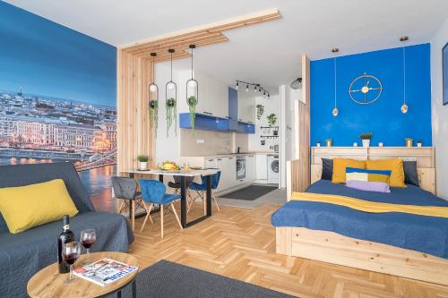 NEWLY RENOVATED!!! - Modern apartment 10 minutes from the Grand Boulevard