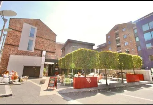 Campbell Square Apartment 3 photo 1