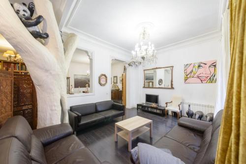 GuestReady - Madrid's Stylish Escape