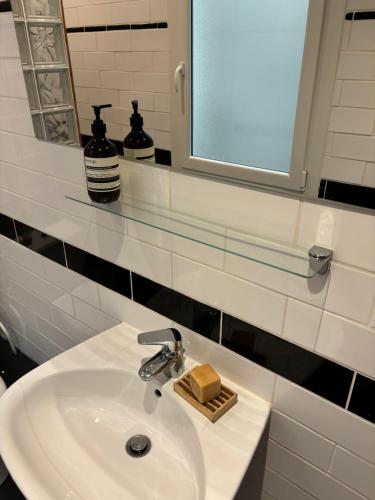 Room in Apartment in Palais Longchamp, Marseille