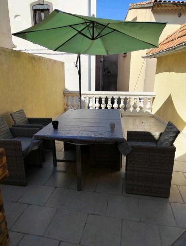 Photo de la galerie de l'établissement Maison de vacances à Marseillan au cœur du village, à quelques pas du port., à Marseillan