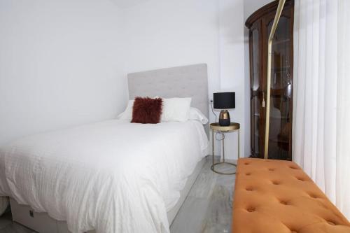 Letto o letti in una camera di Precioso adosado con jacuzzi en Marina del Este