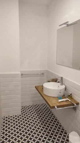109C Mezzocannone Cozy apartament Centro Storico
