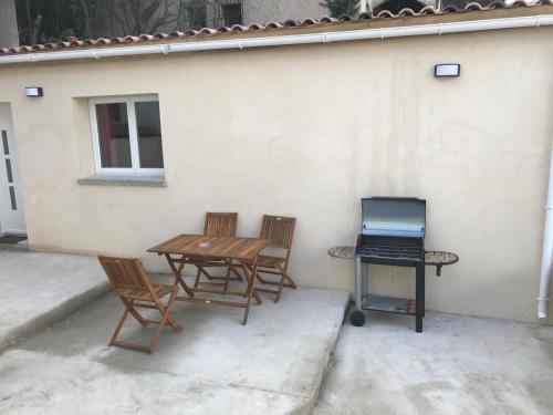 Gambar di galeri bagi Maisonnette avec jardin piscine non accessible di Marseille