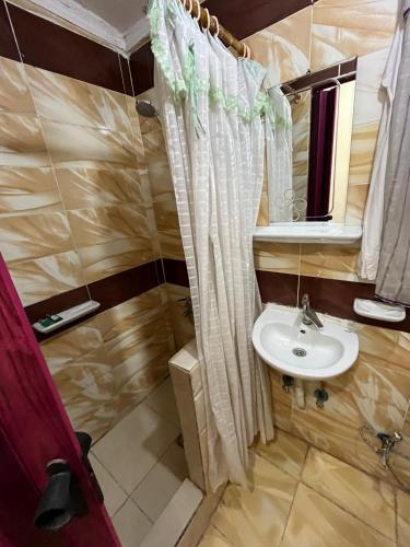 Un baño de Kemet Pyramids Room view