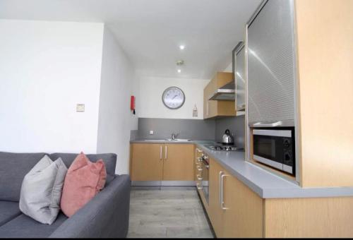 Campbell Square Apartment 3 photo 8