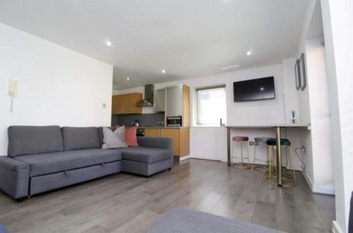 Campbell Square Apartment 3 photo 5