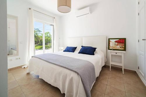 Villa Elemed by Villa Plus