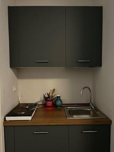 109C Mezzocannone Charming flat