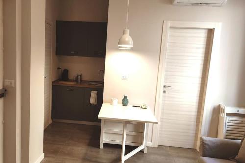 109C Mezzocannone Charming flat