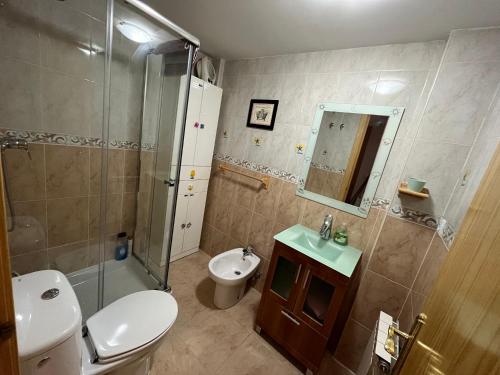 Ένα μπάνιο στο Las Mariposas de Villanúa