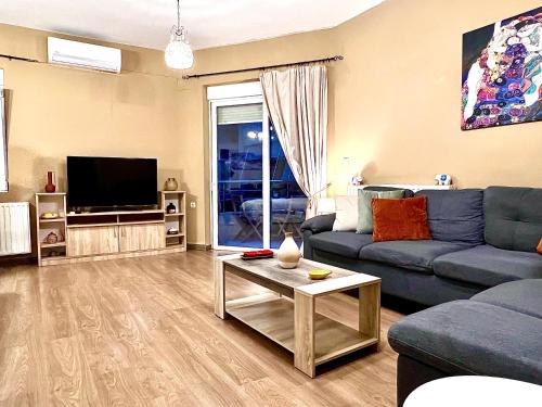 Odyseia Apts I at the center of the City & Old Town